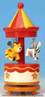 Jouets musicaux en bois Jouet musical en bois : jouet musical avec man&egrave;ge d'animaux mobiles