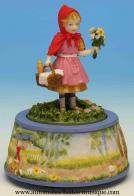Bo&icirc;tes &agrave; musique avec personnages tournants Bo&icirc;te &agrave; musique conte de f&eacute;es : bo&icirc;te &agrave; musique Le petit chaperon rouge