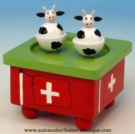 Bo&icirc;tes &agrave; musique touristiques pour enfants Bo&icirc;te &agrave; musique touristique pour enfants : bo&icirc;te &agrave; musique avec vaches suisses