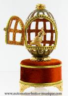 Oeufs musicaux en v&eacute;ritable coquille d oeuf de style faberg&eacute; Oeuf musical en v&eacute;ritable coquille d'oeuf de style Faberg&eacute; : oeuf avec perroquet