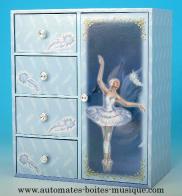 Armoires musicales &agrave; bijoux pour enfants Armoire musicale &agrave; bijoux sans ballerine : armoire musicale avec quatre tiroirs