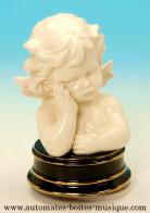 Bo&icirc;tes &agrave; musique pour mariages Bo&icirc;te &agrave; musique pour mariages : petit amour en porcelaine
