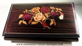 Bo&icirc;tes &agrave; musique traditionnelles fabriqu&eacute;es en France Bo&icirc;te &agrave; musique avec marqueterie traditionnelle : marqueterie fleurs