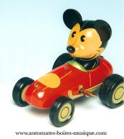 Jouets m&eacute;caniques en m&eacute;tal, t&ocirc;le et fer blanc Jouet m&eacute;canique en m&eacute;tal, t&ocirc;le et fer blanc : jouet m&eacute;canique Mickey en voiture