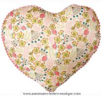 Doudous musicaux avec m&eacute;canismes musicaux &agrave; ficelle (animaux sur coussin musicaux) Doudou musical Trousselier avec m&eacute;canisme musical &agrave; ficelle : doudou musical en forme de coussin