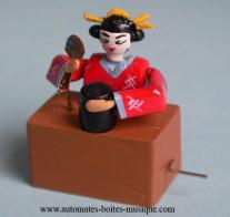 Automates de magie, automates truqu&eacute;s miniaturis&eacute;s Automate de magie miniaturis&eacute;, automate truqu&eacute; miniaturis&eacute; : "La magicienne japonaise"