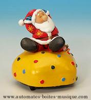 Bo&icirc;tes &agrave; musique anim&eacute;es avec p&egrave;res No&euml;l Bo&icirc;te &agrave; musique avec p&egrave;re No&euml;l automate tournant : bo&icirc;te &agrave; musique p&egrave;re No&euml;l assis