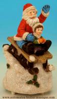 Bo&icirc;tes &agrave; musique anim&eacute;es avec p&egrave;res No&euml;l Bo&icirc;te &agrave; musique avec p&egrave;re No&euml;l automate tournant : bo&icirc;te &agrave; musique avec p&egrave;re No&euml;l sur luge