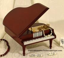 Bo&icirc;tes &agrave; bijoux musicales en bois sans ballerines Bo&icirc;te &agrave; bijoux musicale sans ballerine : bo&icirc;te &agrave; bijoux musicale en forme de piano &agrave; queue
