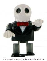Automates personnages marcheurs m&eacute;caniques Monstre automate marcheur d'Halloween : automate squelette marcheur