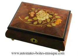 Bo&icirc;tes &agrave; bijoux musicales en bois naturel fabriqu&eacute;es en Italie (18 et 30 lames) Bo&icirc;te &agrave; bijoux musicale en bois naturel : bo&icirc;te &agrave; bijoux avec marqueterie fleurs