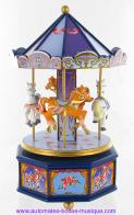 Carrousels musicaux miniatures en bois de qualit&eacute; sup&eacute;rieure Carrousel musical miniature en bois de qualit&eacute; sup&eacute;rieure : carrousel musical miniature violet