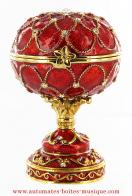 Oeufs musicaux en m&eacute;tal de style faberg&eacute; Oeuf musical de style Faberg&eacute; : oeuf musical rouge en m&eacute;tal avec strass