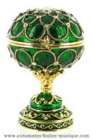 Oeufs musicaux en m&eacute;tal de style faberg&eacute; Oeuf musical de style Faberg&eacute; : oeuf musical vert en m&eacute;tal avec strass