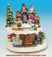 Bo&icirc;tes &agrave; musique anim&eacute;es de No&euml;l Bo&icirc;te &agrave; musique anim&eacute;e de No&euml;l : bo&icirc;te &agrave; musique avec bonshommes de neige dansants