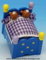 Jouets musicaux en bois Jouet musical en bois : jouet automate musical lit ours