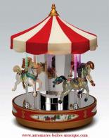 Grands carrousels musicaux miniatures Carrousel musical miniature Mr Christmas : carrousel Mr Christmas avec lampes &agrave; couleurs changeantes