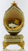 Oeufs musicaux en v&eacute;ritable coquille d'oeuf de style Faberg&eacute; Oeuf musical de style Faberg&eacute; en v&eacute;ritable coquille d'oeuf : oeuf musical avec oiseau