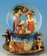 Boules &agrave; neige musicales de noel Boule &agrave; neige musicale de no&euml;l : boule &agrave; neige musicale de No&euml;l avec cr&egrave;che