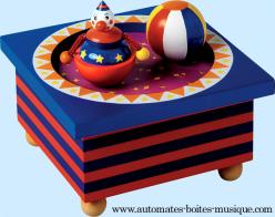 Bo&icirc;tes &agrave; musique pour la petite enfance Bo&icirc;te &agrave; musique Trousselier : bo&icirc;te anim&eacute;e Trousselier avec personnages mobiles