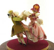 Automates anciens des 19 et 20 èmes siècles Boîte à musique animée Reuge avec danseuse automate du XVIIIème siècle par Marthe Philippart
