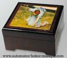 Boîtes à bijoux musicales avec photo Boîte à bijoux musicale avec photo : boîte à bijoux musicale "Scène de cueillette"