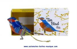 Jouets mécaniques en métal, tôle et fer blanc Jouet en métal en forme d'oiseau ornemental à suspendre présenté dans une boîte vintage en carton