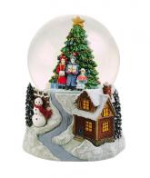 Boules à neige musicales de Noël disponibles sur commande (nous contacter) Boule à neige musicale de Noël: boule à neige avec famille de chanteurs auprès d'un sapin