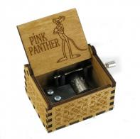 Boîtes à musique à manivelle en bois Boîte à musique à manivelle en bois sculpté et gravé: boîte à musique "La panthère rose"