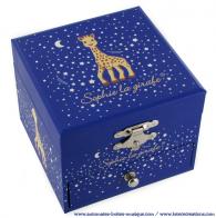 Boîtes à bijoux musicales avec animaux Boîte à bijoux musicale Trousselier phosphorescente avec Sophie la girafe dansante - Berceuse de Brahms