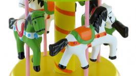 Carrousels musicaux miniatures en bois Carrousel musical miniature en bois : carrousel musical jaune et vert