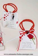 Boîtes à musique Saint-Valentin Boîte à musique Saint-Valentin : sac musical avec rose rouge et mariés
