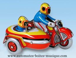 Jouets mécaniques en métal, tôle ou fer blanc non disponibles Jouet mécanique en métal, tôle et fer blanc : jouet mécanique sidecar