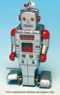 Jouets en métal, tôle ou fer blanc : robots mécaniques en métal Robot mécanique en métal, tôle et fer blanc : robot mécanique robot