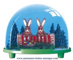 Boules à neige classiques non musicales fabriquées en Allemagne Boule à neige classique non musicale allemande : boule à neige en plastique avec lapins