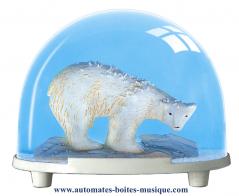 Boules à neige classiques non musicales fabriquées en Allemagne Boule à neige classique non musicale allemande : boule à neige en plastique avec ours blanc