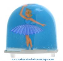 Boules à neige classiques non musicales fabriquées en Allemagne Boule à neige classique non musicale allemande : boule à neige en plastique avec danseuse