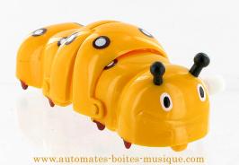 Petits automates mécaniques Automate animal marcheur mécanique : automate chenille marcheuse mécanique