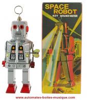 Jouets en métal, tôle ou fer blanc : robots mécaniques en métal Robot mécanique en métal, tôle et fer blanc : robot mécanique en métal "Space robot"