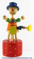 Jouets en bois avec articulation par pression Jouet en bois articulé : jouet en bois clown au chapeau bleu articulé