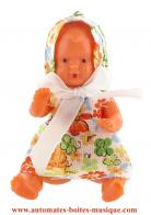Poupées Très petite poupée articulée en matière plastique : poupée articulée fille avec capuche