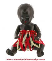 Poupées Très petite poupée articulée en matière plastique : poupée articulée africaine habillée