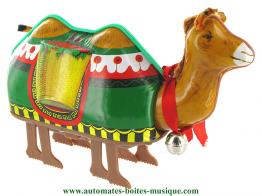 Jouets mécaniques en métal, tôle ou fer blanc Jouet mécanique en métal, tôle et fer blanc agrafé : jouet mécanique "Chameau marcheur"
