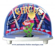 Boules à neige classiques non musicales fabriquées en Allemagne Boule à neige classique non musicale allemande : boule à neige en plastique avec clown