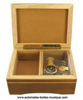Petites boîtes à musique en bois Boîte à musique en bois économique : boîte à musique avec décor en laiton "Mandoline"