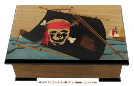 Boîtes à musique "Pirates des Caraïbes" Boîte à musique en marqueterie sur le thème des pirates avec la musique du film "Pirates des Caraïbes"