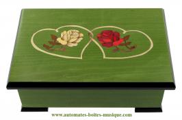 Boîtes à musique "Amélie Poulain" Boîte à bijoux musicale avec 2 coeurs enlacés et roses et mélodie tirée du film "Le fabuleux destin d'Amélie Poulain"