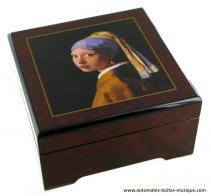 Boîtes à bijoux musicales avec photo Boîte à bijoux musicale en bois avec photo d'une oeuvre picturale célèbre : boîte à bijoux "La jeune fille à la perle"
