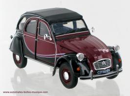 Modèles réduits de voitures françaises Modèle réduit de voiture Citroën : voiture Citroën rouge modèle 2CV 6 Charleston