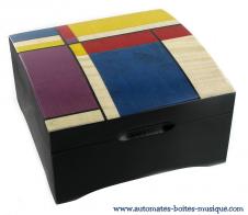 Boîtes à musique traditionnelles fabriquées en France Boîte à musique avec marqueterie traditionnelle : boîte à musique avec marqueterie façon Mondrian